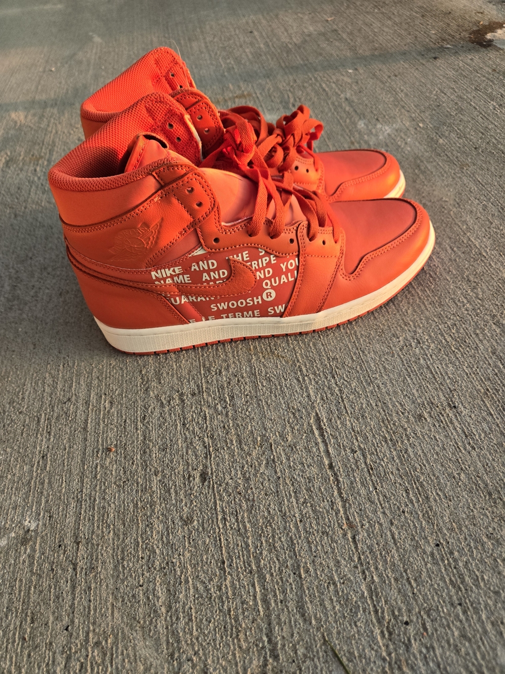 Jordan 1 Retro Vintage Orange High-Top Sneakers with White Midsole